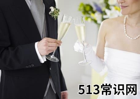 婚礼斟酒碰杯的礼仪常识-婚宴酒水的选择