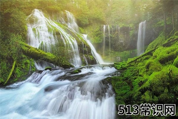 夢(mèng)見瀑布_做夢(mèng)夢(mèng)到瀑布是什么意思